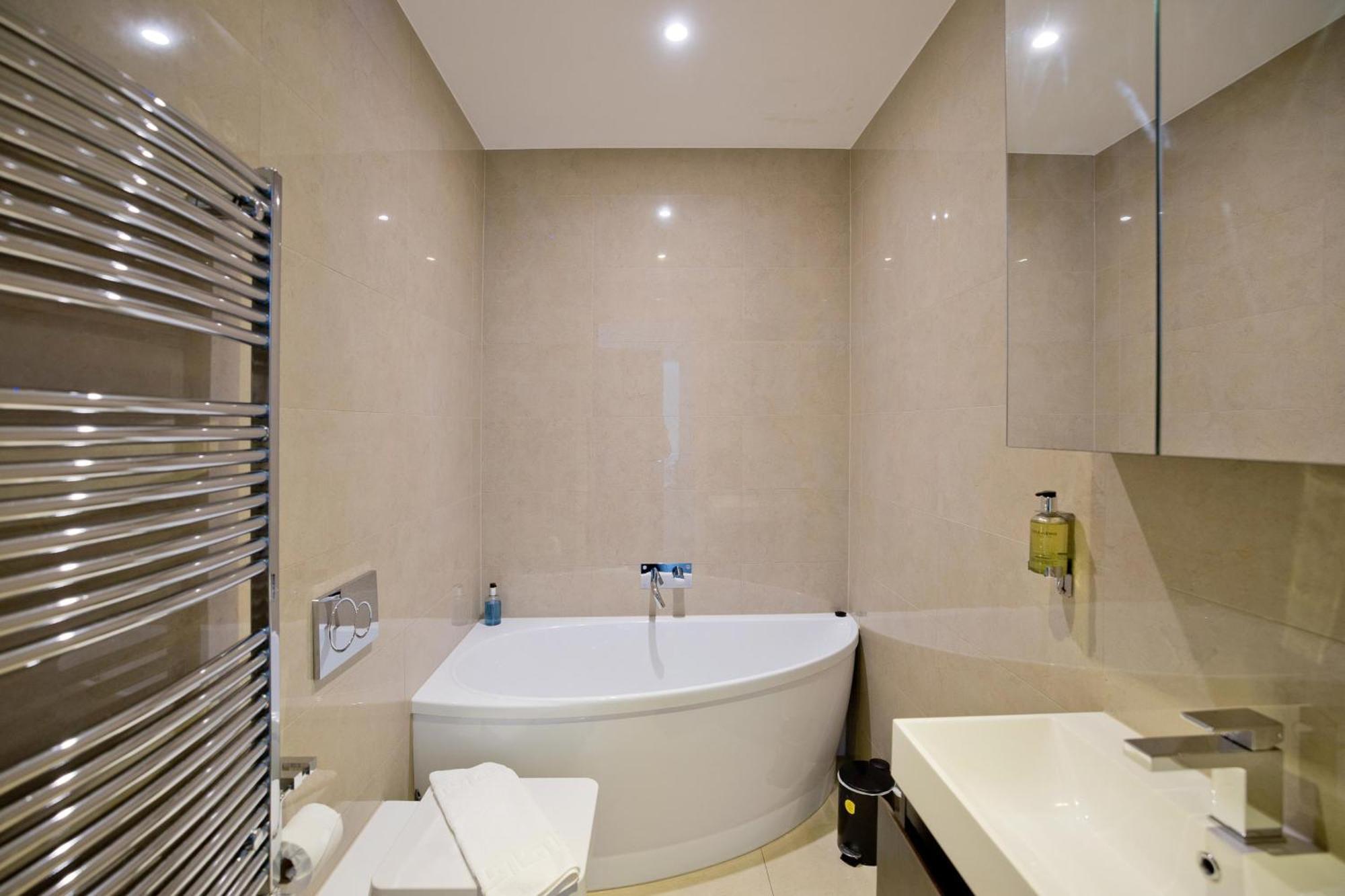 Imperial Liverpool Street Apartments Лондон Екстериор снимка