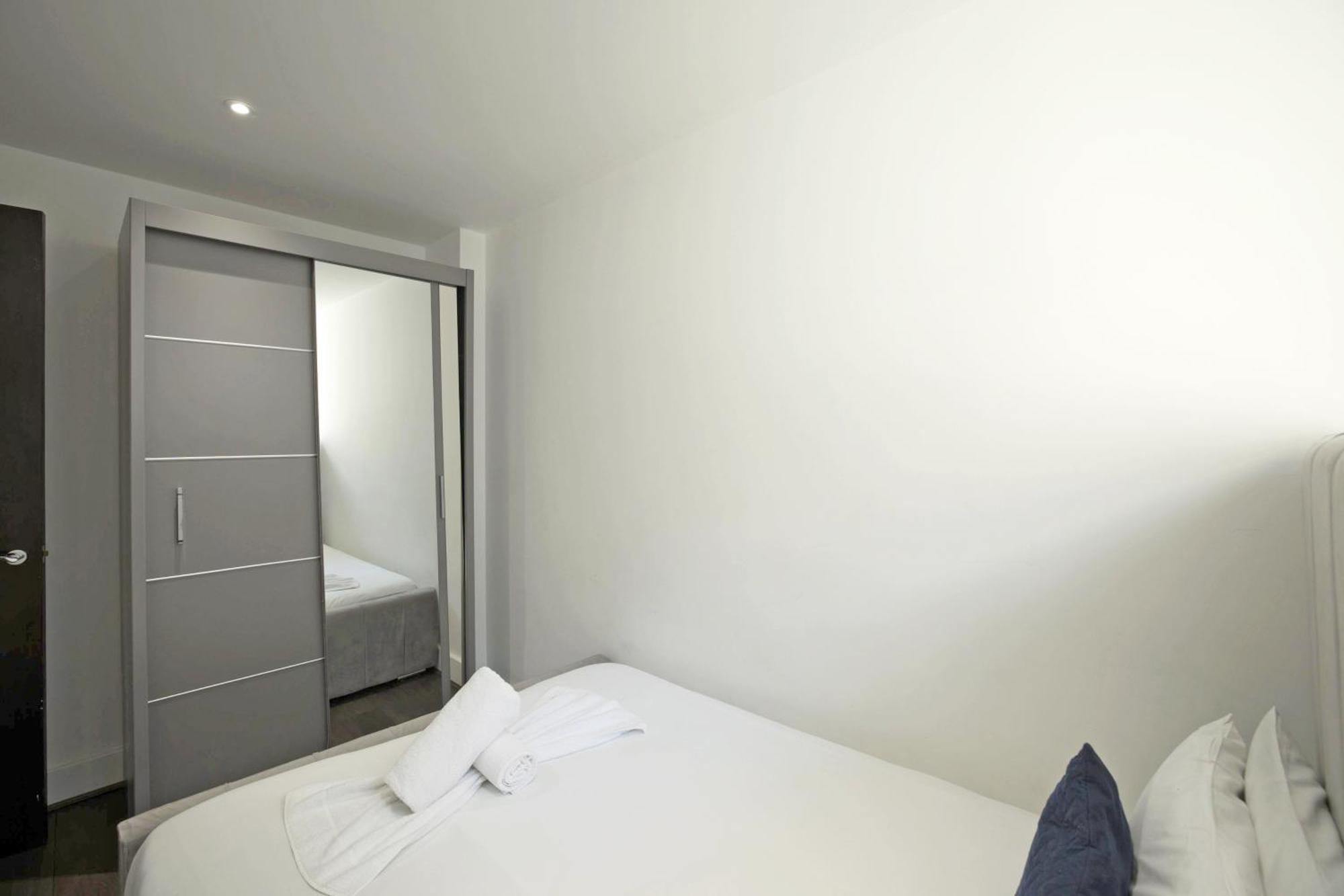 Imperial Liverpool Street Apartments Лондон Екстериор снимка